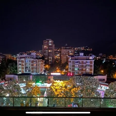 Capitol Mall Apartments *